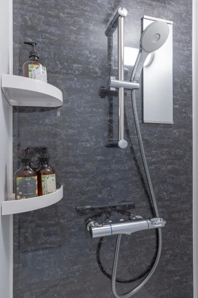 スタンダードツイン　シャワールーム